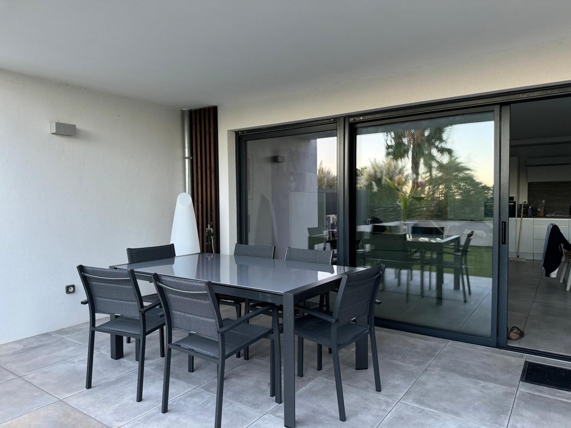 T3 Neuf Avec Terrasse Et Jardin Face A La Mer Bandol Exterior photo